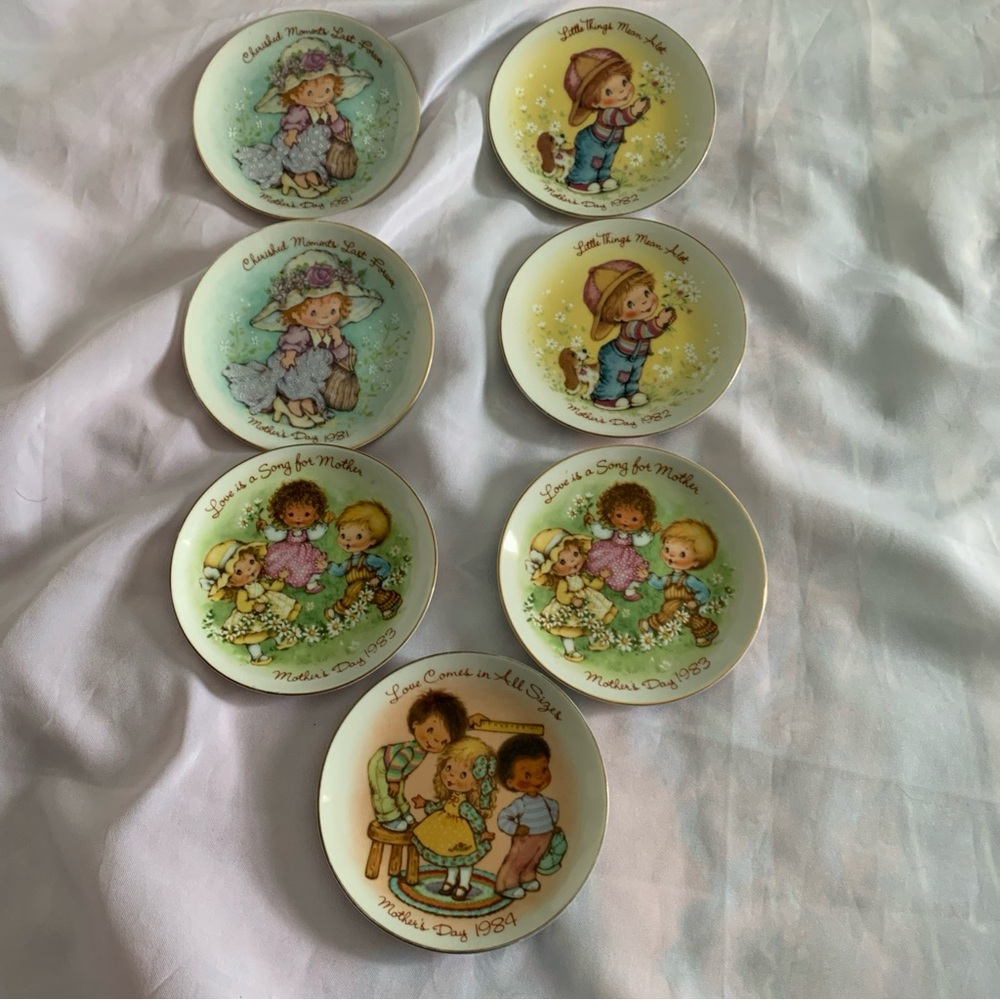Avon Mother’s Day Collectible Porcelain Plates Set of 7 Children Illustrations